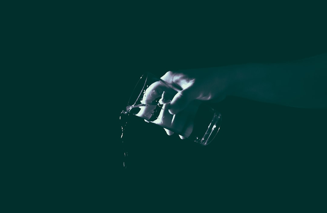 LED显示屏边框与单元板组装工艺对整屏稳定性的影响