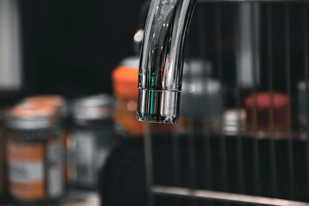 LED控制卡与LED电源搭配方案解析：保障显示屏稳定运行的关键